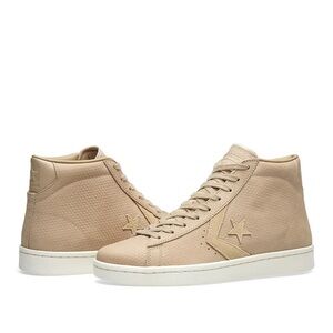 Men’s CONVERSE pro leather 76 mid lux leather sneakers- Size 9